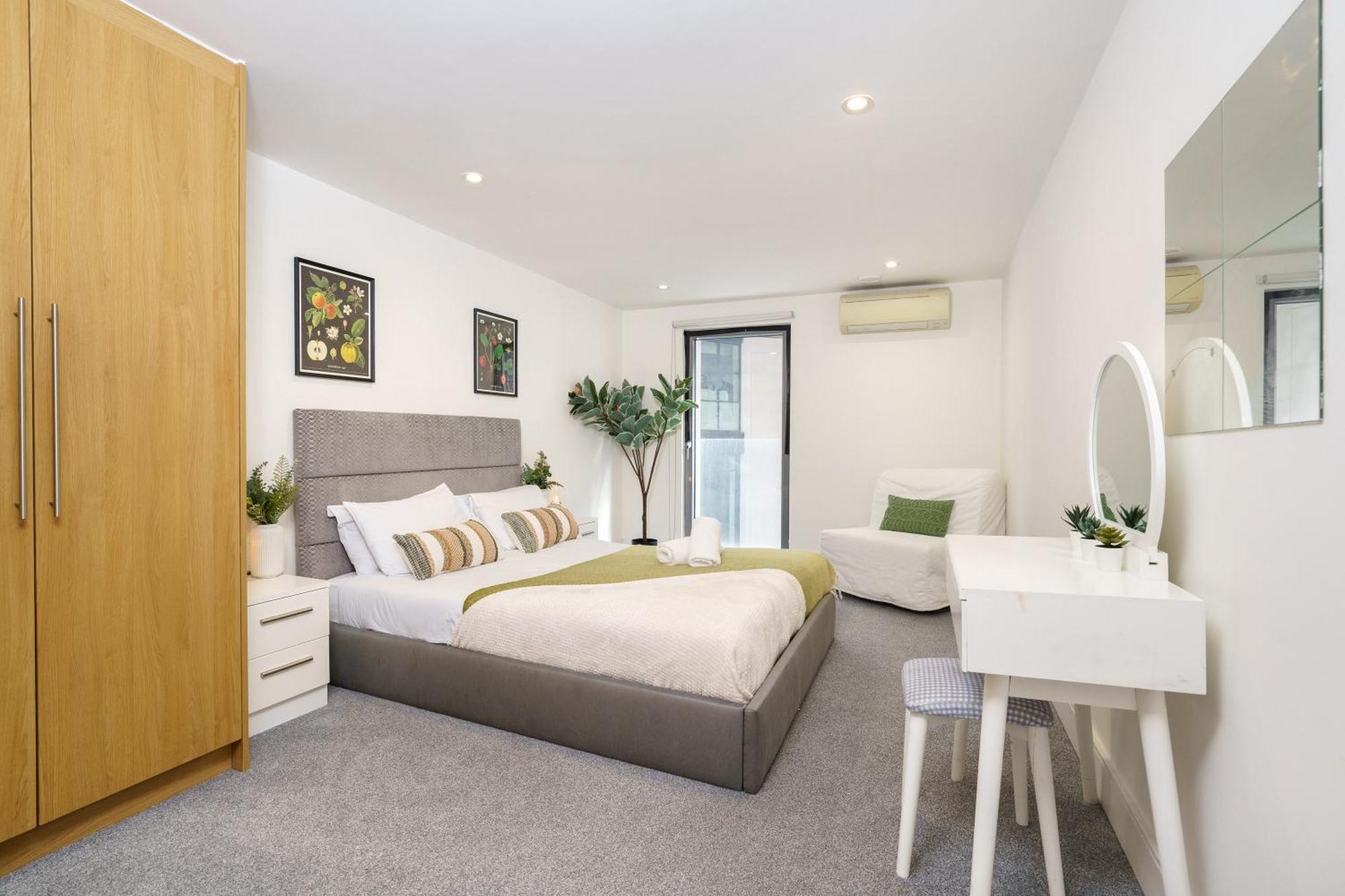Modern 3 Bed 2 Bath Apartment Hyde Park Londen Buitenkant foto