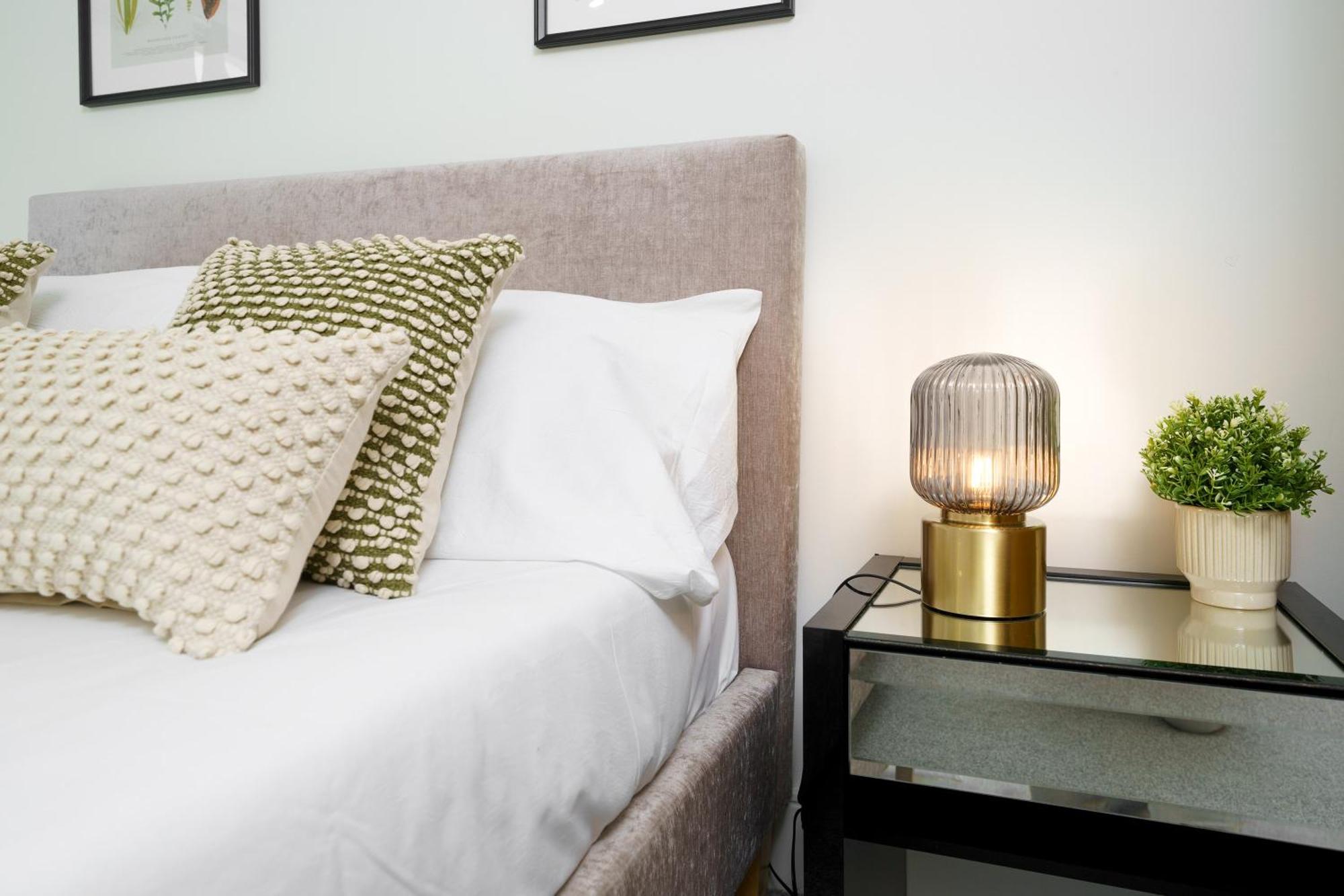 Modern 3 Bed 2 Bath Apartment Hyde Park Londen Buitenkant foto