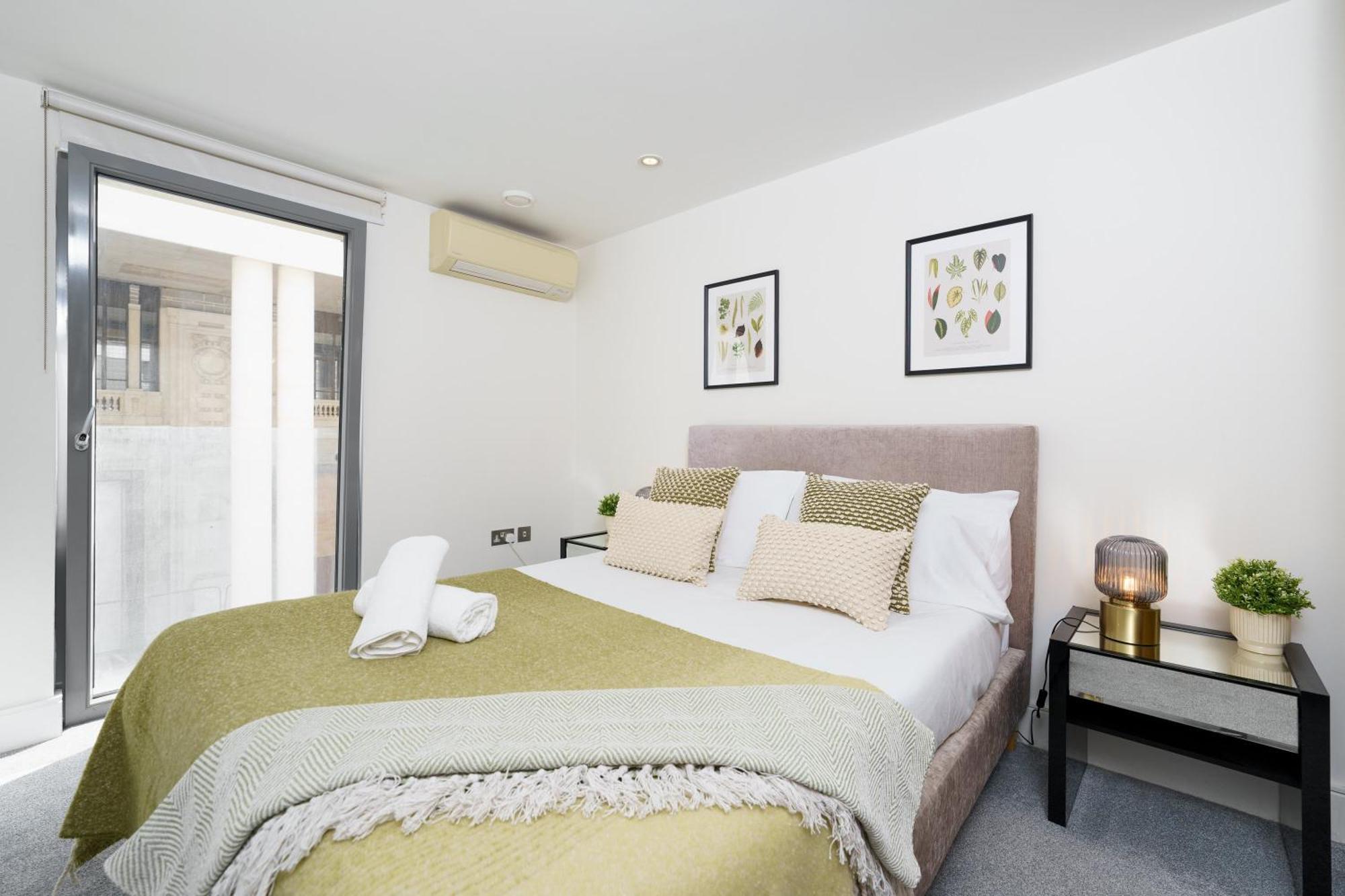 Modern 3 Bed 2 Bath Apartment Hyde Park Londen Buitenkant foto